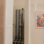 Chez Gertrude Apartment *